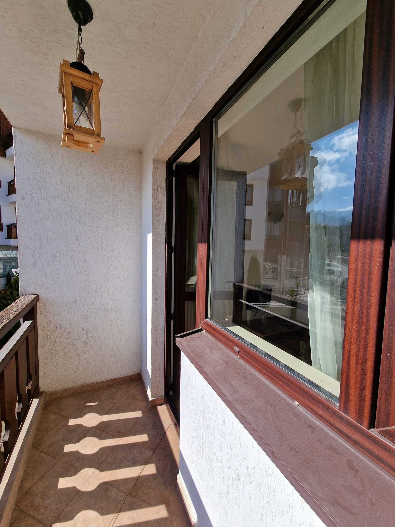 Южен двустаен апартамент на 200 метра от хотел Кемпински и Ресторант Виктория