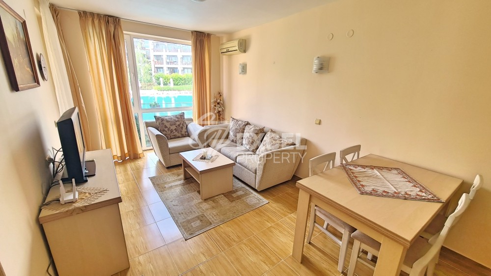 Светъл и красив двустаен апартамент в Свети Влас