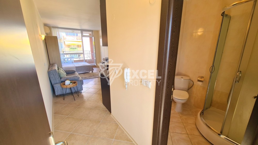 Красиво обзаведено студио в центъра на Слънчев бряг