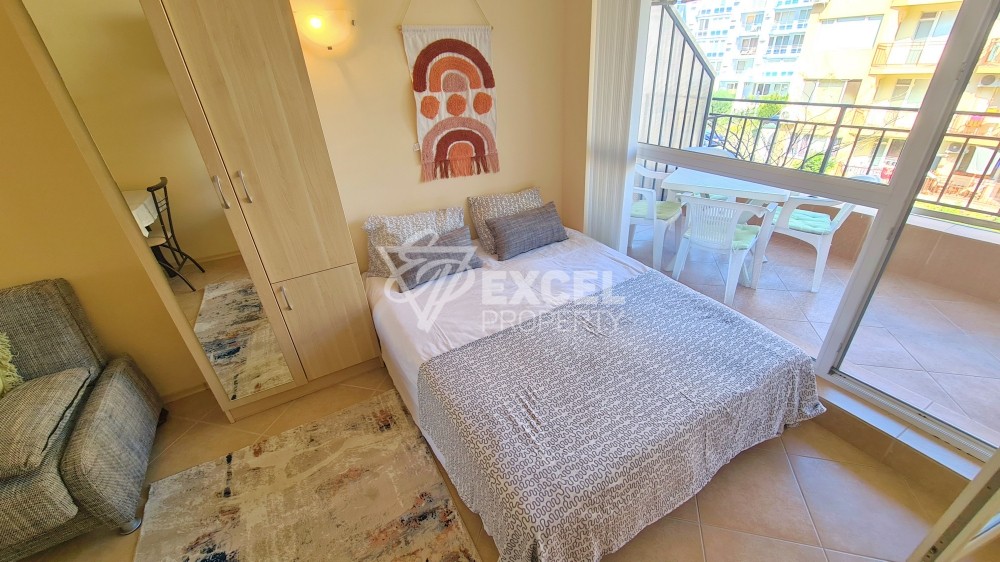 Красиво обзаведено студио в центъра на Слънчев бряг