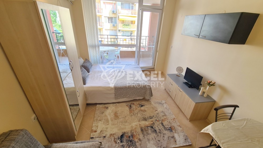 Красиво обзаведено студио в центъра на Слънчев бряг