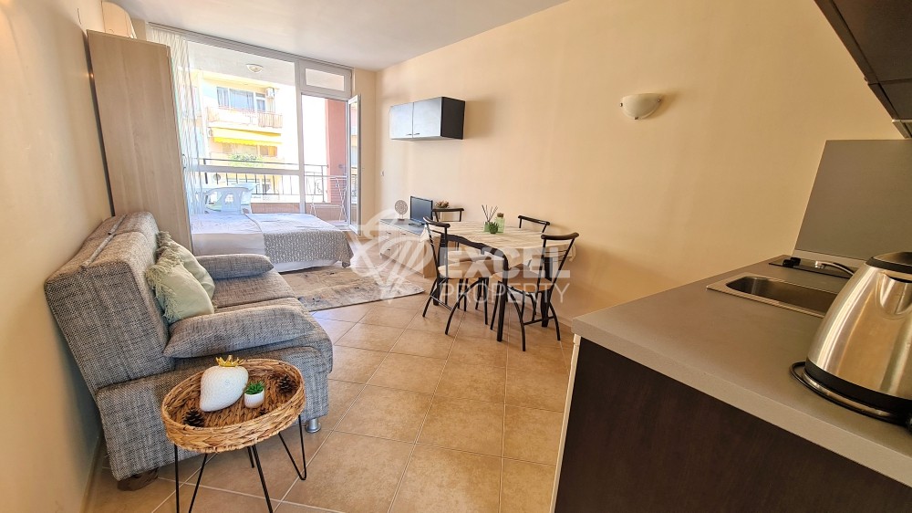 Красиво обзаведено студио в центъра на Слънчев бряг