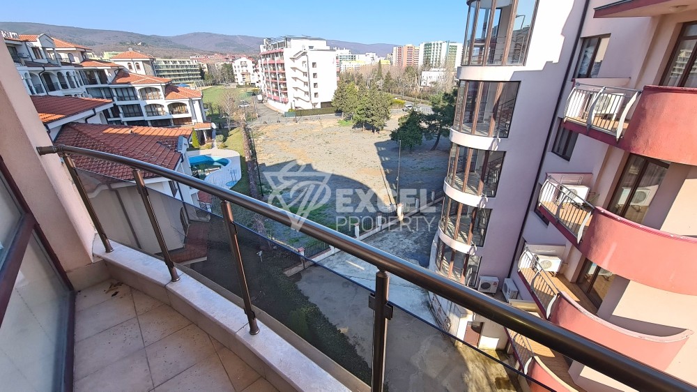 Красиво обзаведен двустаен апартамент в северната част на слънчев бряг