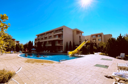 Прекрасен тристаен апартамент в Несебър Форт Клуб