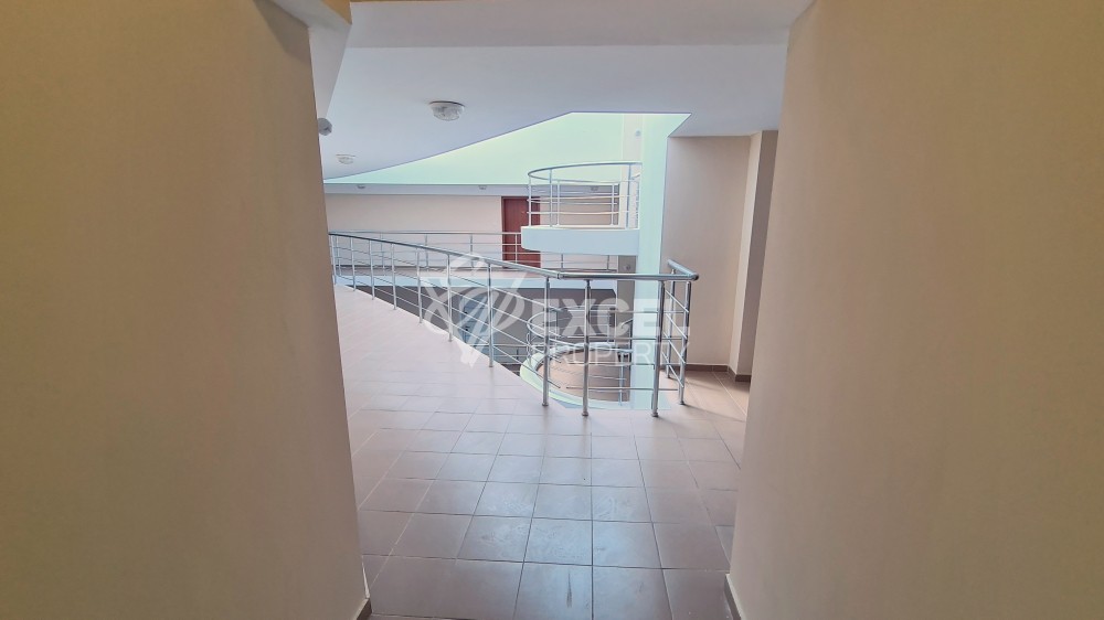 Намалена цена! Изключително просторен двустаен апартамент на централната алея в Слънчев бряг