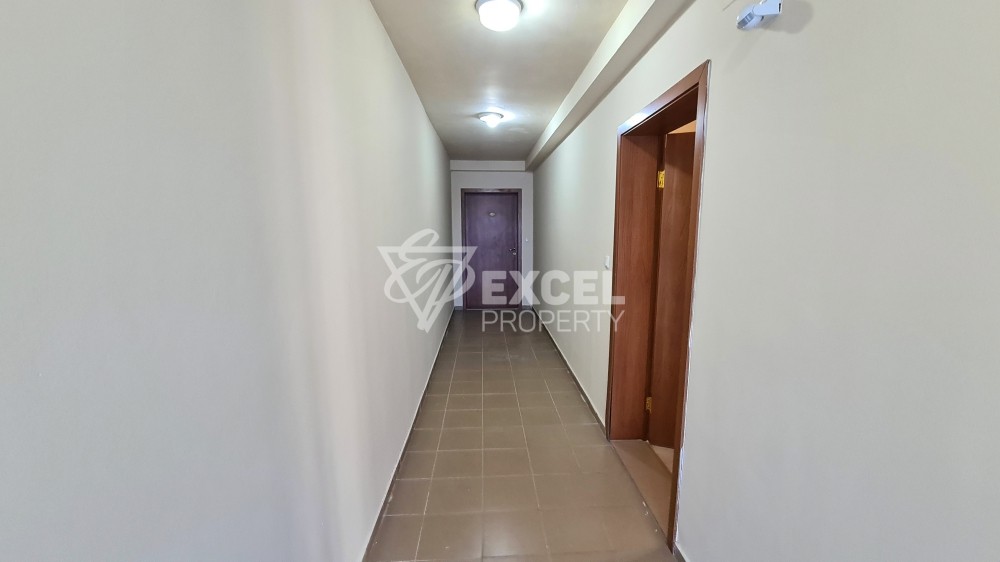 Намалена цена! Изключително просторен двустаен апартамент на централната алея в Слънчев бряг