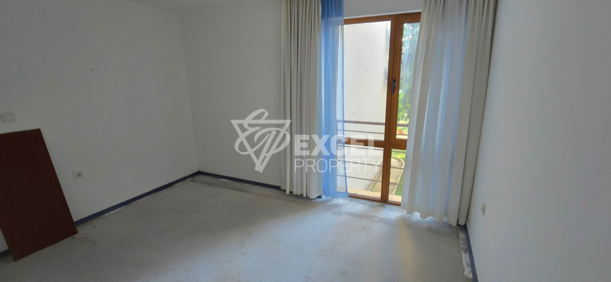 Тристаен апартамент в Свети Влас, комплекс Компас само на 250 м от морето