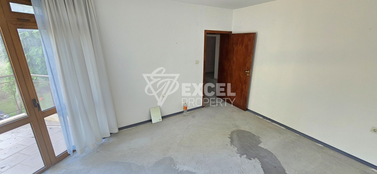 Тристаен апартамент в Свети Влас, комплекс Компас само на 250 м от морето