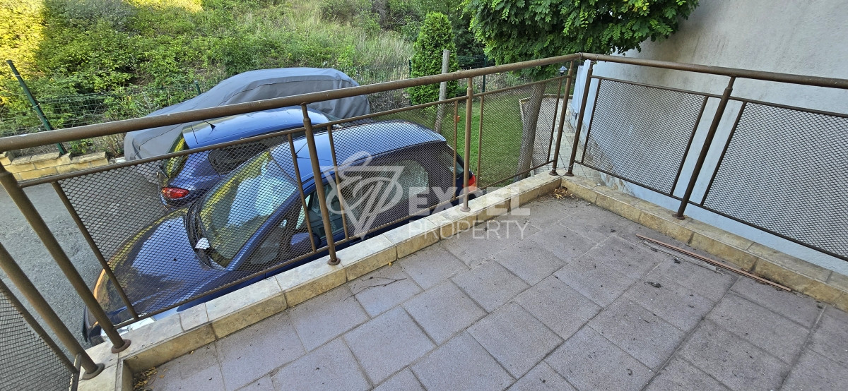 Тристаен апартамент в Свети Влас, комплекс Компас само на 250 м от морето