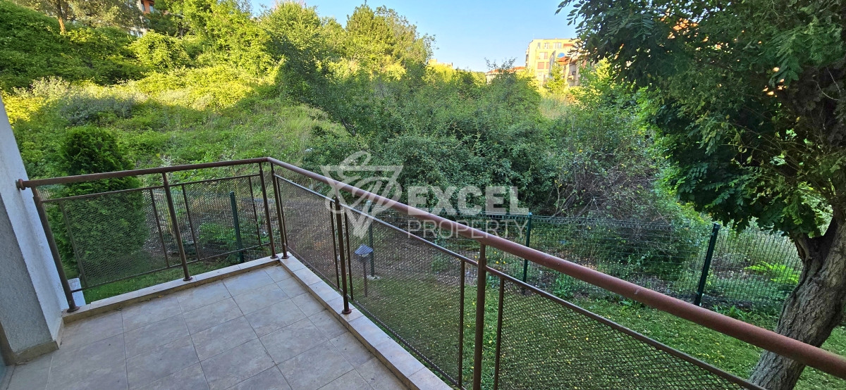 Тристаен апартамент в Свети Влас, комплекс Компас само на 250 м от морето