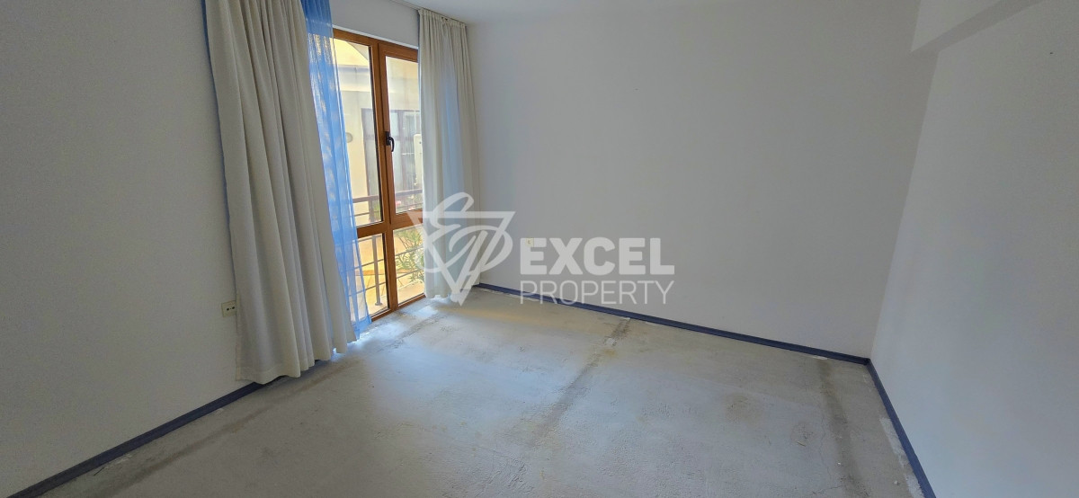 Тристаен апартамент в Свети Влас, комплекс Компас само на 250 м от морето