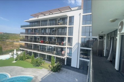 Двустаен апартамент в Свети Влас, на 500м от морето.