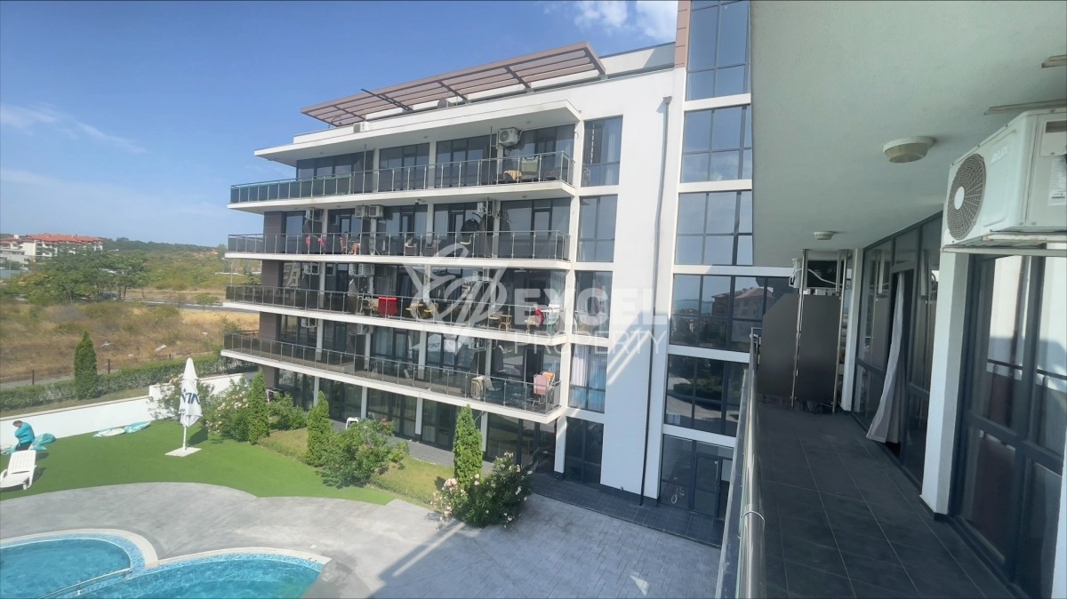 Двустаен апартамент в Свети Влас, на 500м от морето.