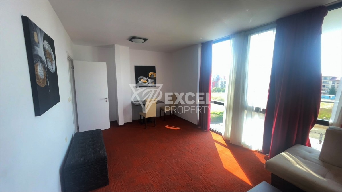 Двустаен апартамент в Свети Влас, на 500м от морето.