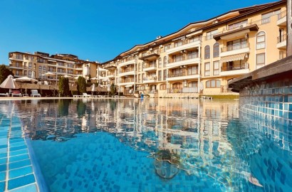 Двустаен апартамент в Свети Влас на 150 м от плажа, комплекс Аква Дриимс