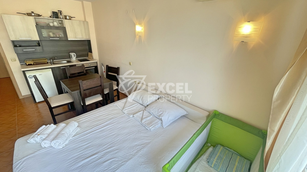 Обзаведено студио за продажба в Свети Влас, с частична гледка море