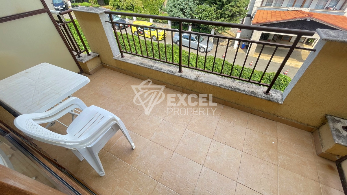 Обзаведено студио за продажба в Свети Влас, с частична гледка море