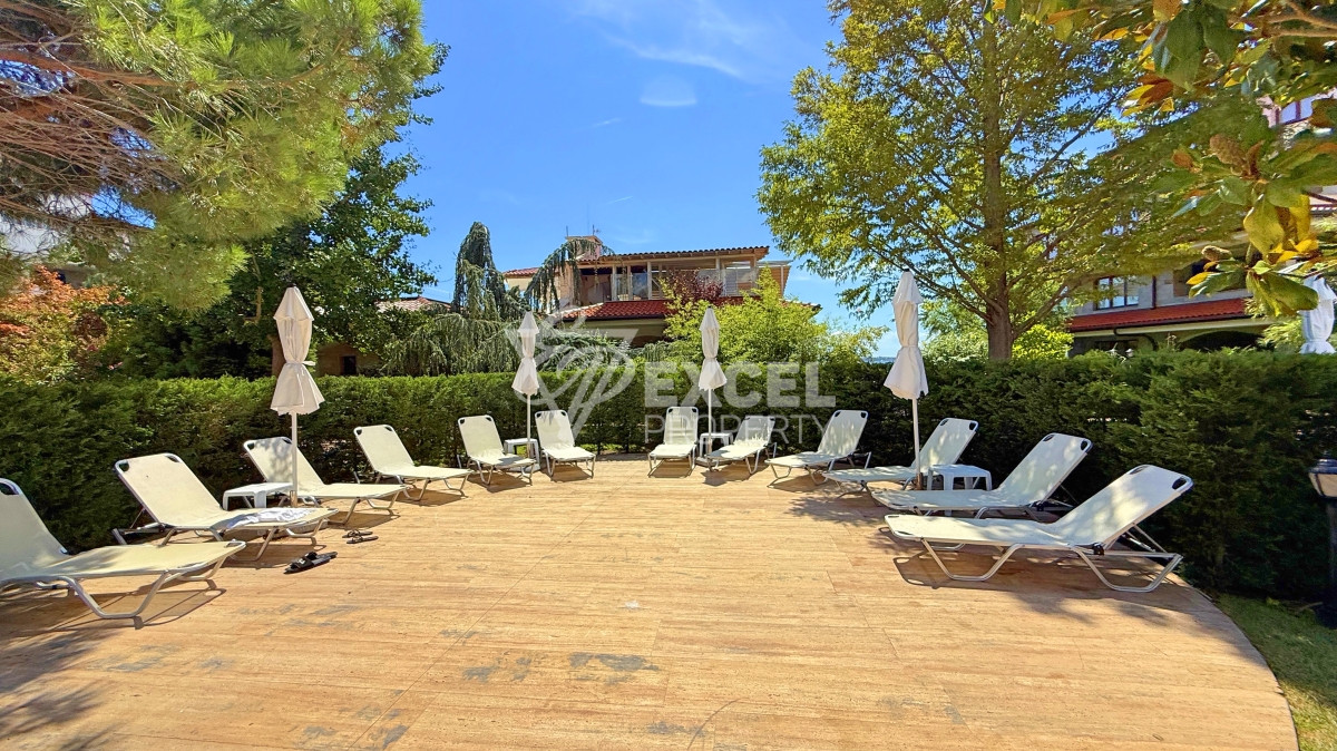 Уникален много-стаен апартамент на първа линия море в комплекс Каса Реал, Свети Влас