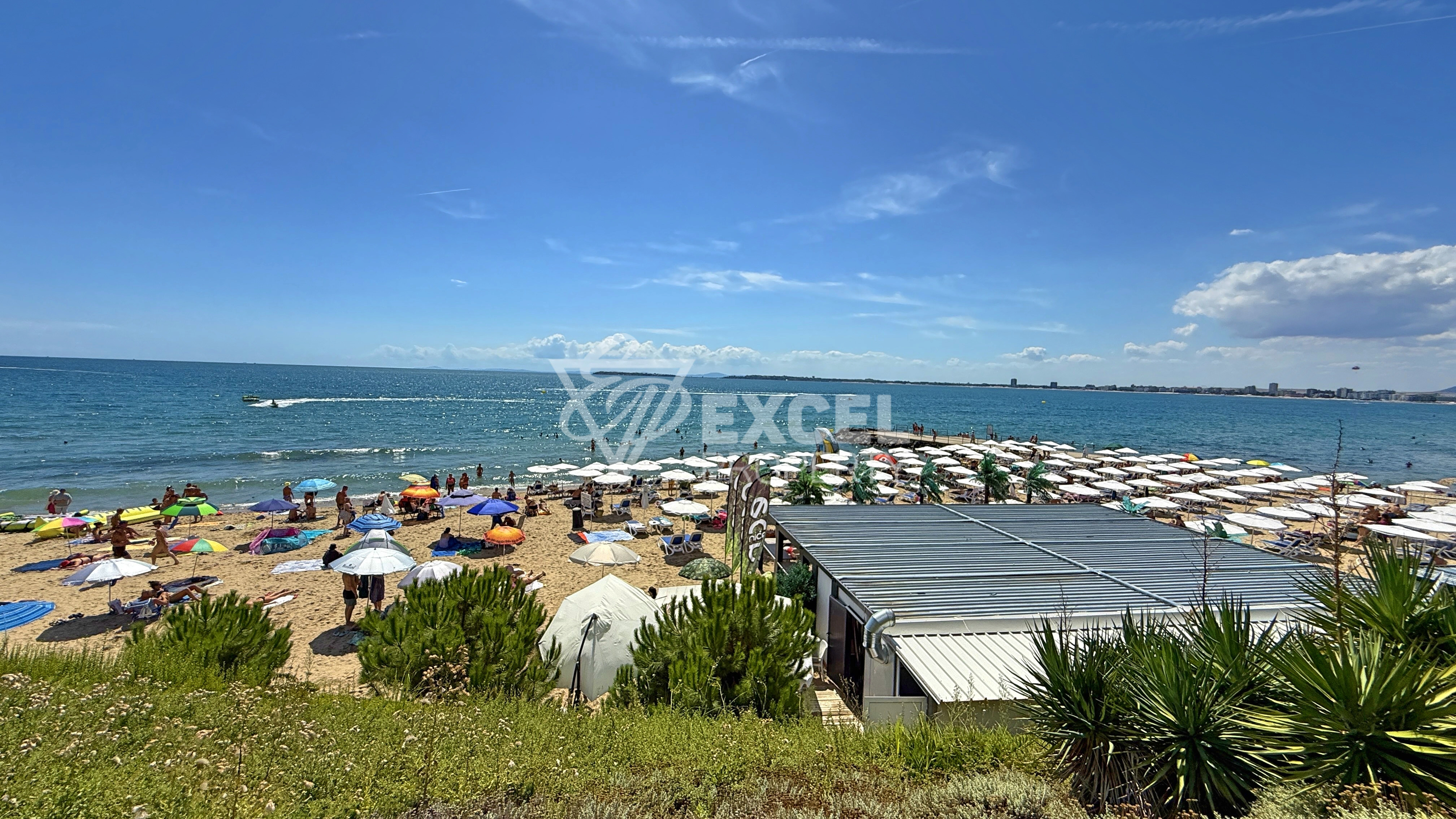 Уникален много-стаен апартамент на първа линия море в комплекс Каса Реал, Свети Влас