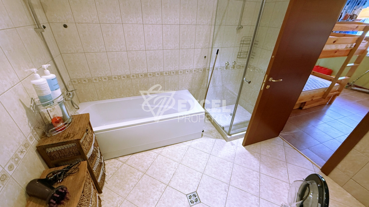 Уникален много-стаен апартамент на първа линия море в комплекс Каса Реал, Свети Влас