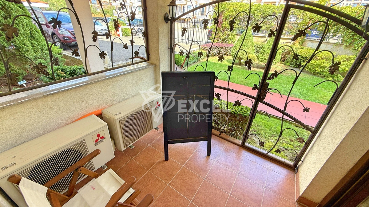 Уникален много-стаен апартамент на първа линия море в комплекс Каса Реал, Свети Влас