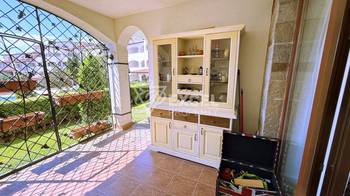 Уникален много-стаен апартамент на първа линия море в комплекс Каса Реал, Свети Влас