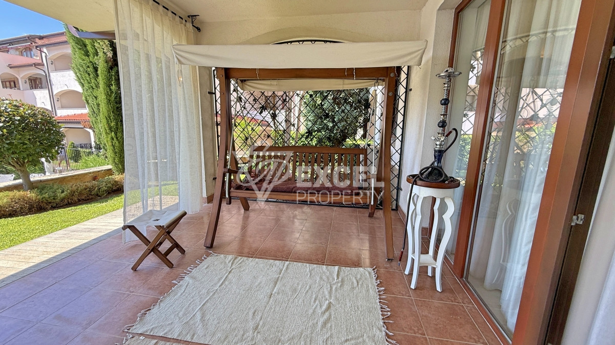 Уникален много-стаен апартамент на първа линия море в комплекс Каса Реал, Свети Влас