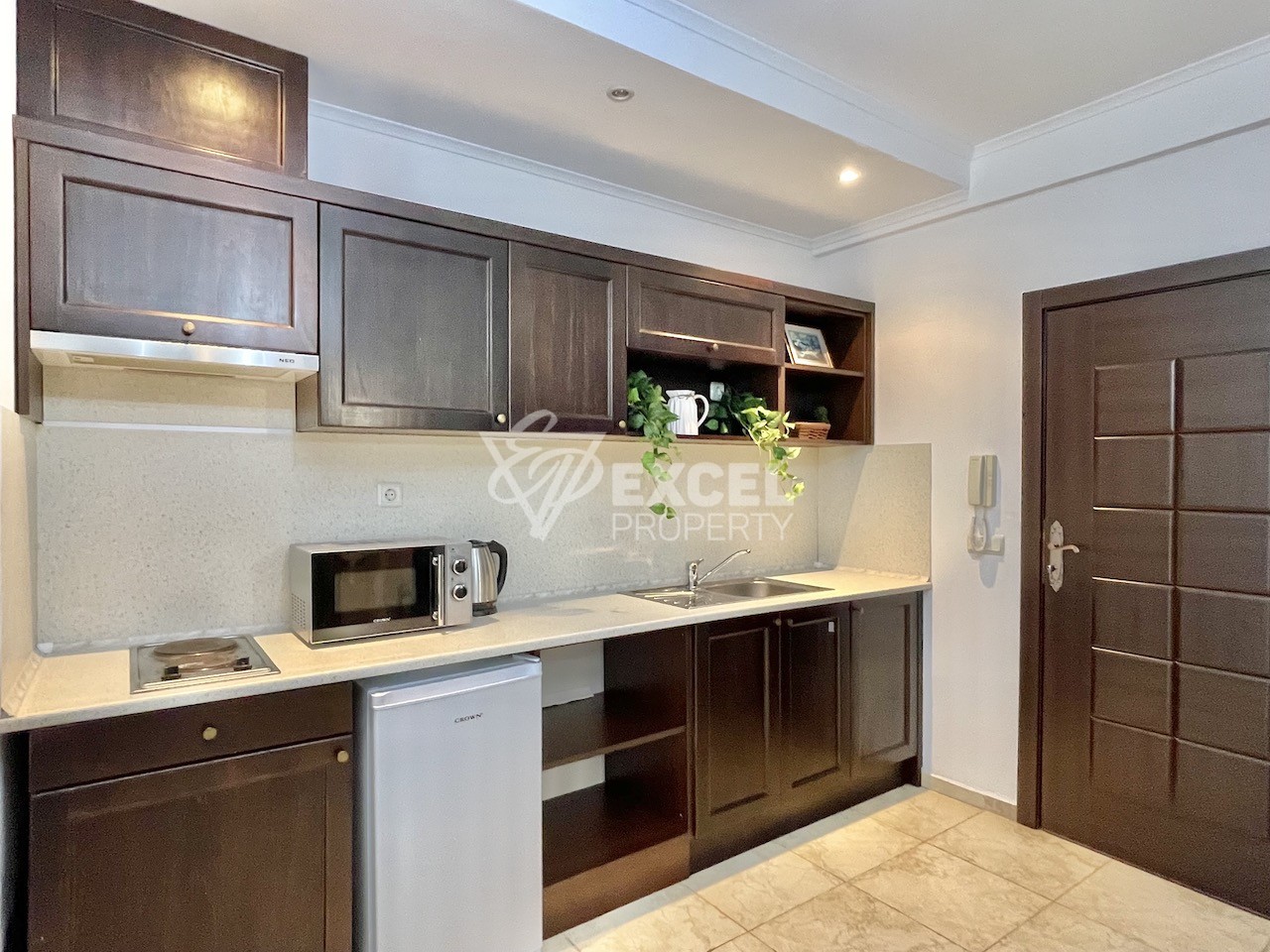 Двустаен апартамент в Обзор, само на 150 м от морето - комплекс Клиф