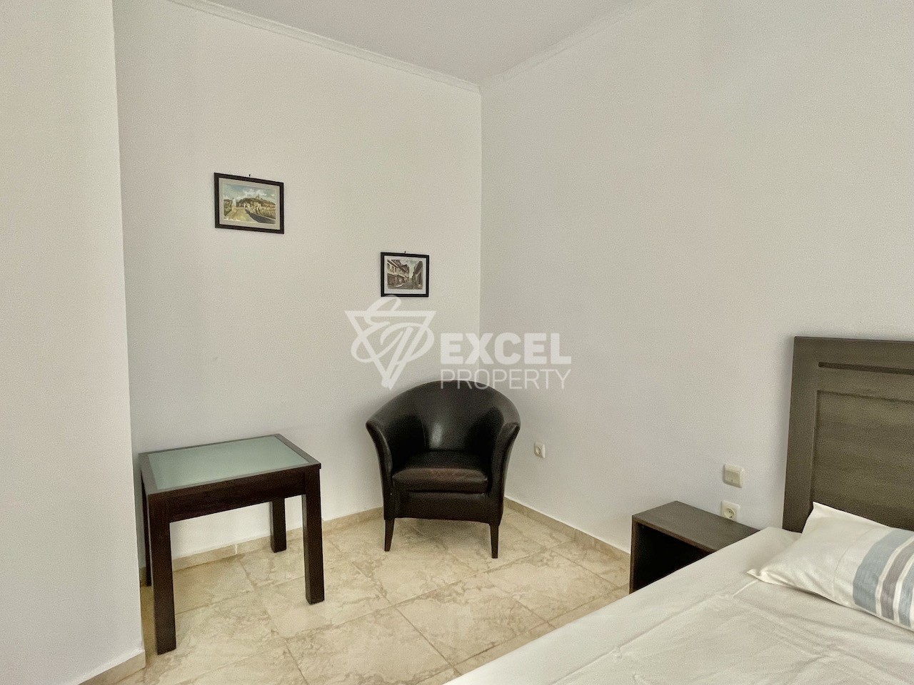 Двустаен апартамент в Обзор, само на 150 м от морето - комплекс Клиф