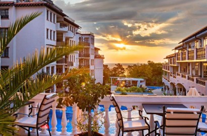 Двустаен апартамент в Обзор, само на 150 м от морето - комплекс Клиф