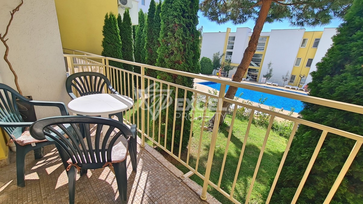 Двустаен обзаведен апартамент в Краун Форт с гледка басейн