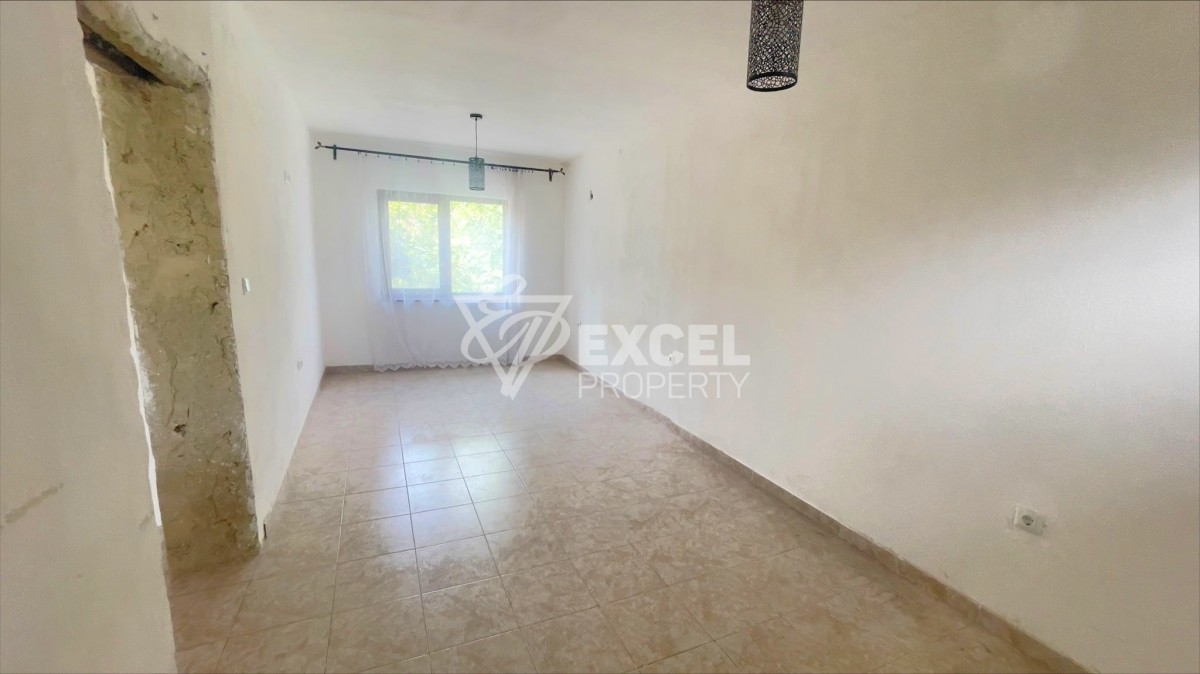 Едноетажна къща с две спални в Горица за продажба