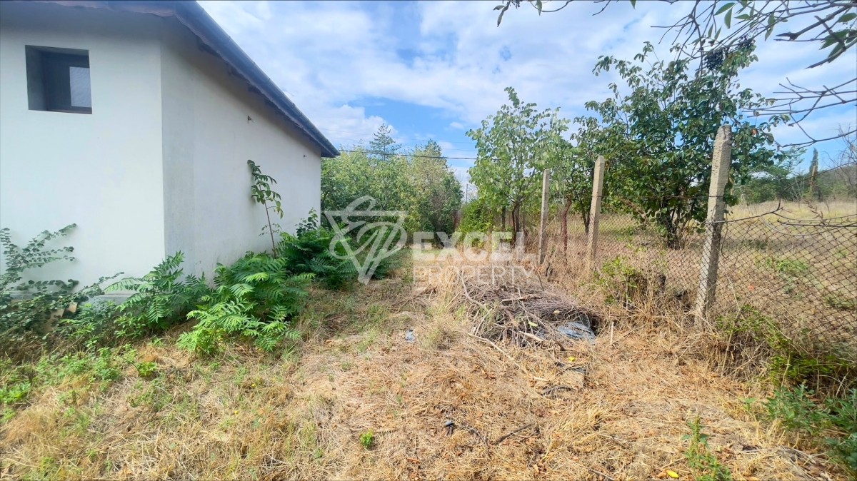 Едноетажна къща с две спални в Горица за продажба