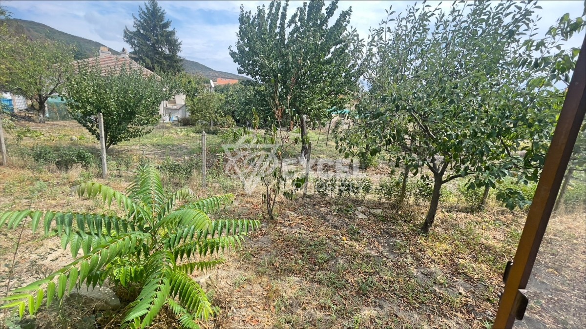 Едноетажна къща с две спални в Горица за продажба