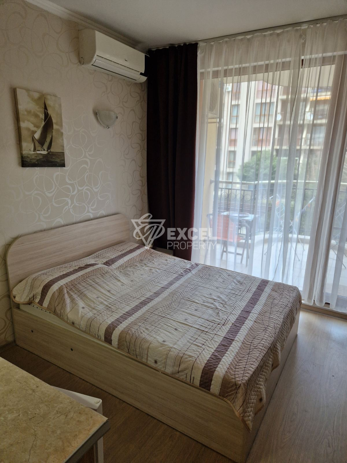 Хармъни Суитс, Слънчев Бряг - обзаведено студио на продажба