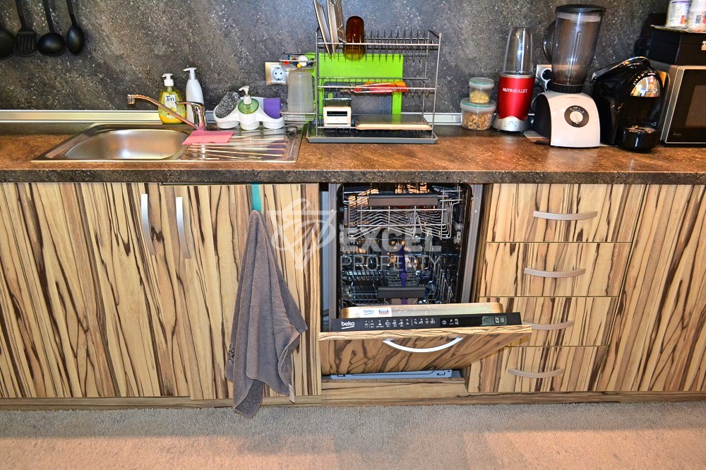 Хармъни Суитс, Монте Карло - красив апартамент с две спални, препродажба.