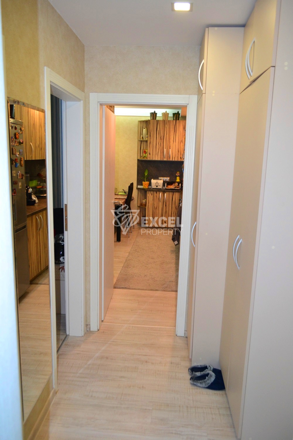 Хармъни Суитс, Монте Карло - красив апартамент с две спални, препродажба.