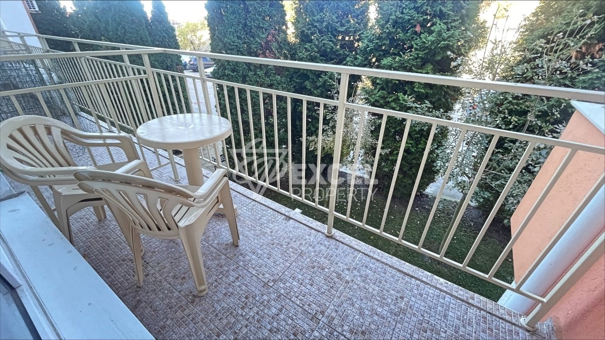 Обзаведен, двустаен апартамент в комплекс Империал Форт Клуб.