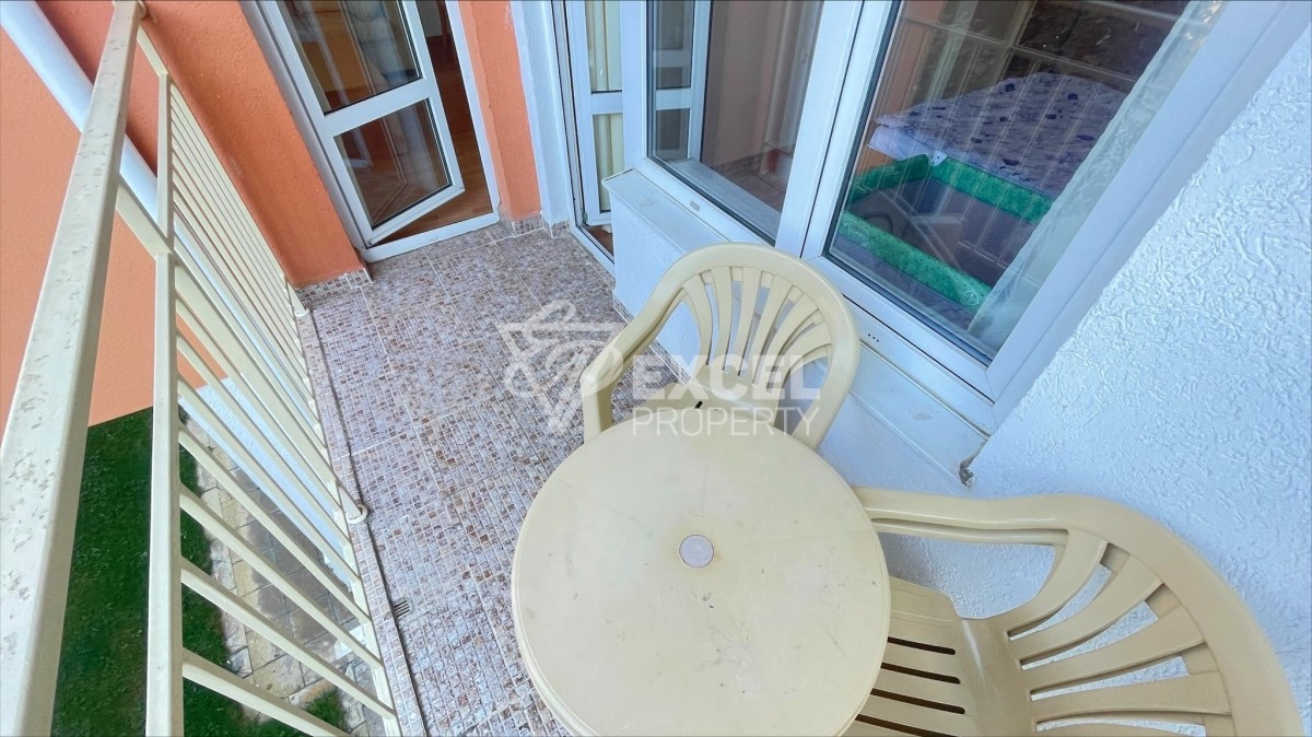 Обзаведен, двустаен апартамент в комплекс Империал Форт Клуб.