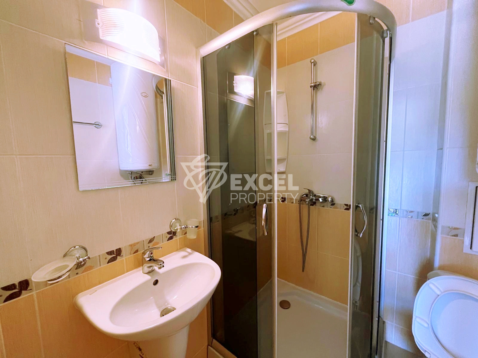 Просторен, тристаен апартамент в комплекс „Камбани 3“, Свети Влас