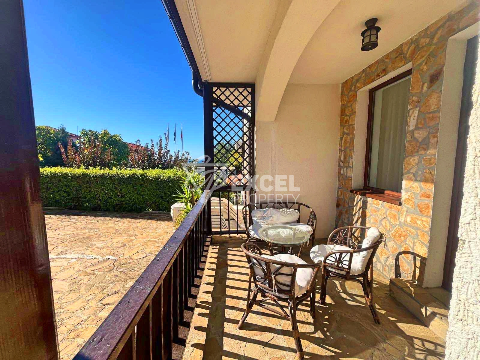 Просторен, тристаен апартамент в комплекс „Камбани 3“, Свети Влас