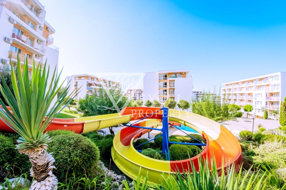 Двустаен обзаведен апартамент в Краун Форт с гледка басейн