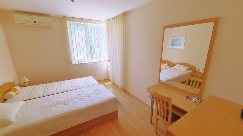 Просторен апартамент в комплекс с Марина Вю Форт с гледка море