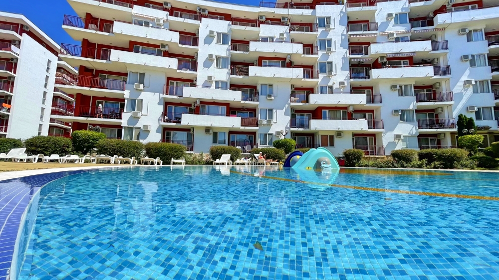 Просторен апартамент в комплекс с Марина Вю Форт с гледка море