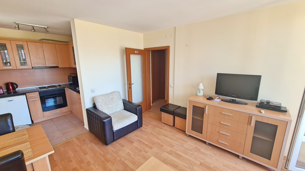 Просторен апартамент в комплекс с Марина Вю Форт с гледка море