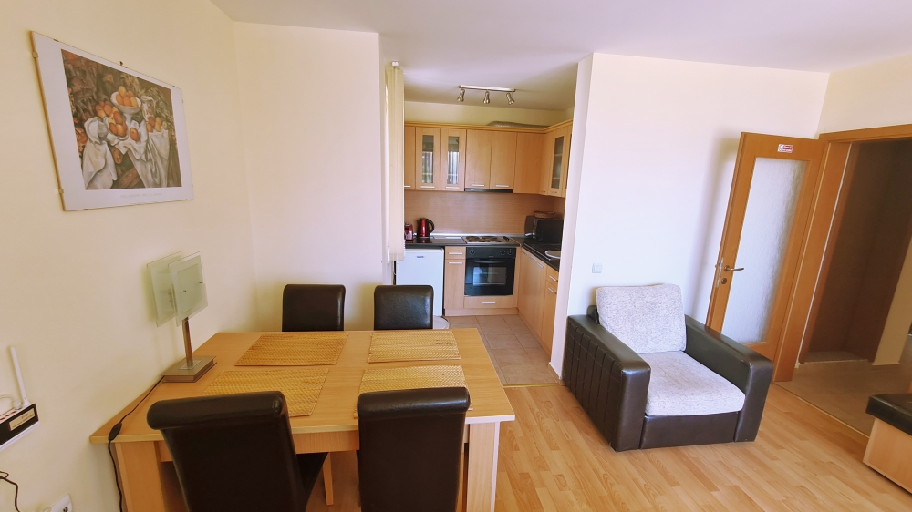 Просторен апартамент в комплекс с Марина Вю Форт с гледка море