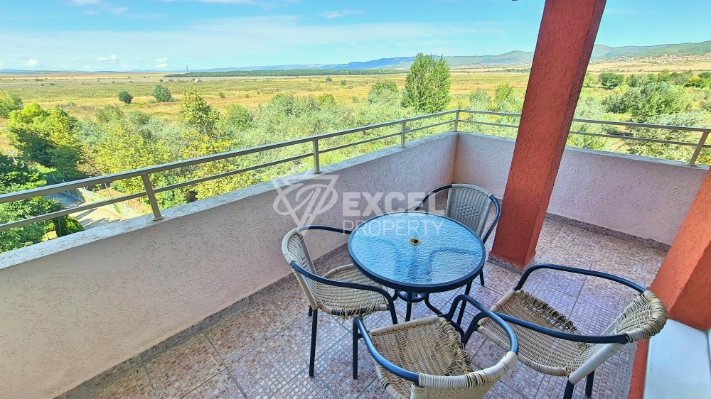 Обзаведен, тристаен апартамент в Несебър Форт Нокс, Слънчев Бряг