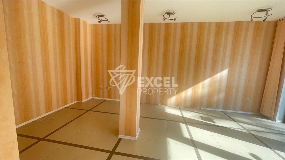 Магазин/офис под наем в Слънчев Бряг