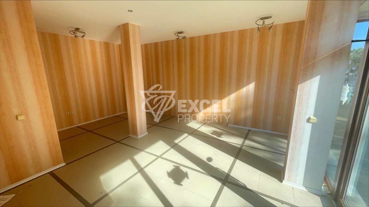 Магазин/офис под наем в Слънчев Бряг