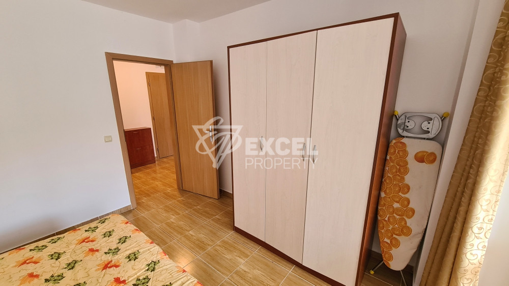 Двустаен апартамент с гледка към басейна в Свети Влас